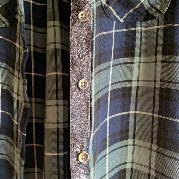 Rock & Republic Sparkle Plaid Buttondown Top-Small - Picture 4 of 10